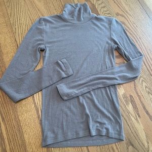 Aritzia Ribbed Turtleneck Top